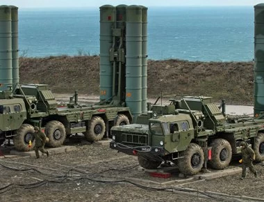 FAZ: «Επιζήμια για την Τουρκία η αγορά των S-400»